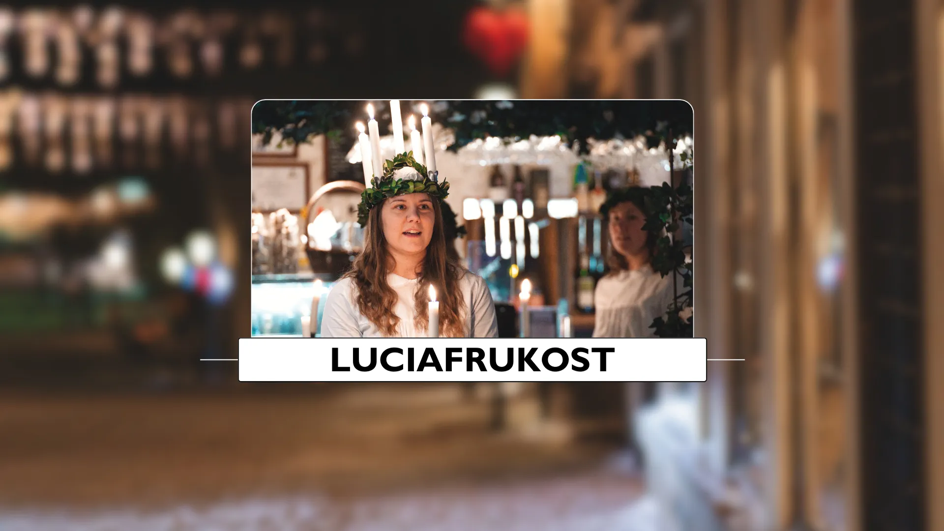 En bild av en kvinna med en luciakrona på huvudet.
