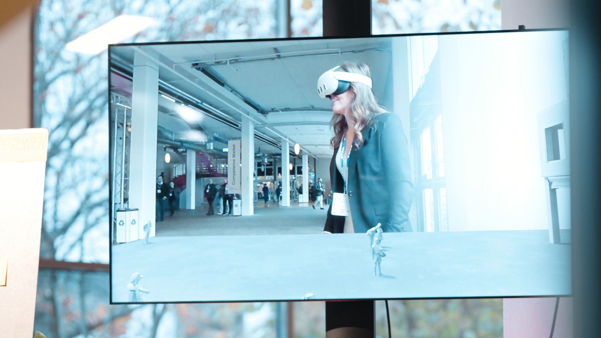Vill du etablera ditt företag här?

I centrum av Skandinavien och som en del av Nordens största industriregion står Skaraborg inför en unik tillväxt! Här finns starka kluster och innovationsmiljöer och väl fungerande samverkan mellan näringsliv, akademi och offentlig sektor. Etablerade nätverk, entreprenörsdrivet företagsklimat och personligt engagemang på alla nivåer ger dig förutsättningar att lyckas.